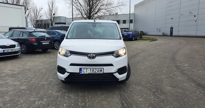 Toyota Proace City Verso cena 124900 przebieg: 20, rok produkcji 2022 z Pińczów małe 326